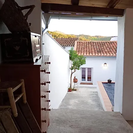Holiday home Rural Jarritos Galaroza